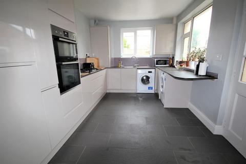13 Beaconsfield Road, Shotton, Deeside, CH5 1EZ