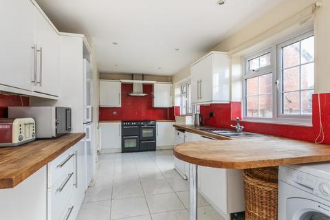 7 Gillingham Close, Kings Worthy, Winchester, SO23 7RL