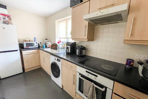 64 Padstow Road, Swindon, SN2 2EG