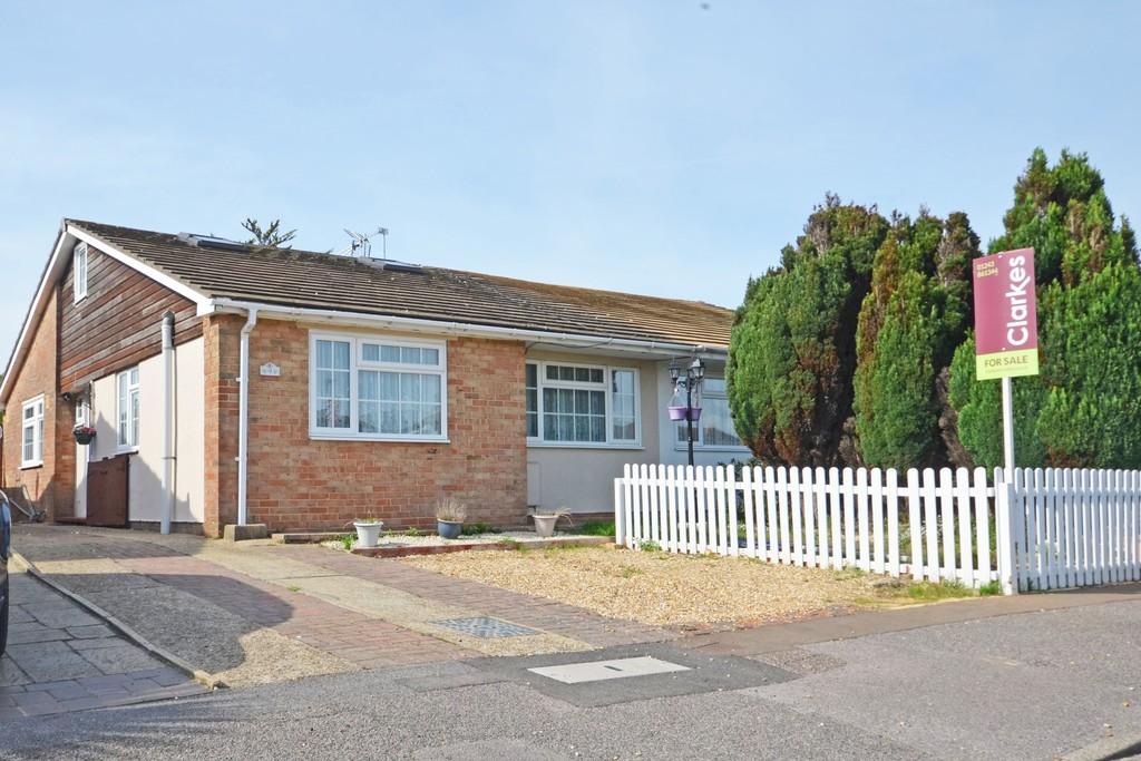 Highcroft Crescent, Bognor Regis 5 bed semidetached bungalow for sale