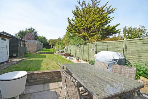 9 Highcroft Crescent, Bognor Regis, PO22 8DH