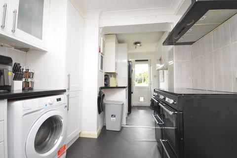9 Highcroft Crescent, Bognor Regis, PO22 8DH