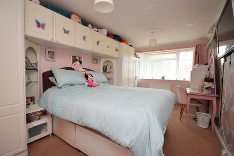 9 Highcroft Crescent, Bognor Regis, PO22 8DH