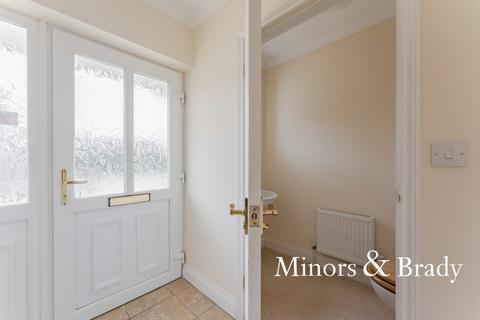 4a Hale Road, Necton, Swaffham, PE37 8EY