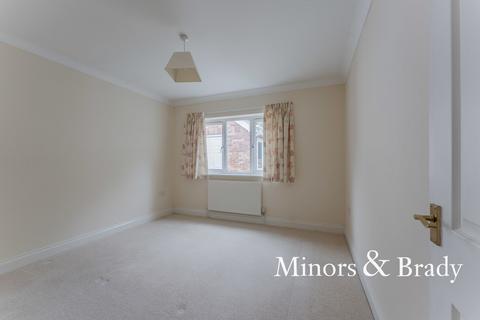 4a Hale Road, Necton, Swaffham, PE37 8EY