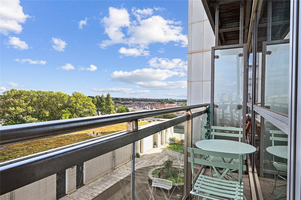 Argento Tower, Mapleton Road, London 1 bed flat £375,000