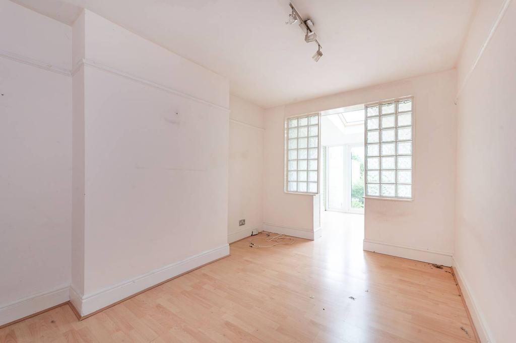 Greenford Avenue, Hanwell, London, W7 1 bed flat £1,470 pcm (£339 pw)