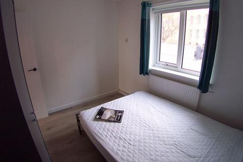 1 bedroom apartment to rent, Belle Vue Court, Leeds