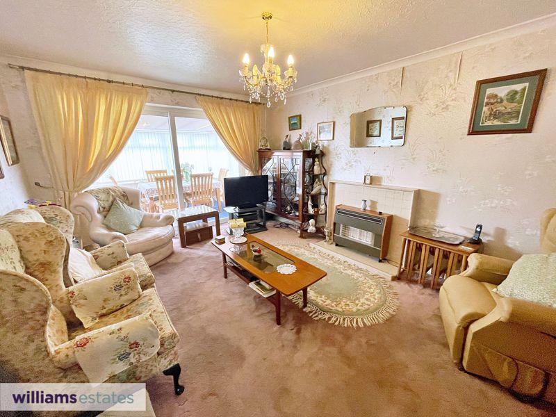 Marion Road, Prestatyn 2 bed detached bungalow £185,000