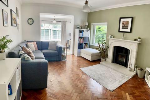 3 bedroom detached bungalow for sale - Frondeg, Love Lane, Llanblethian, The Vale of Glamorgan CF71 7JQ