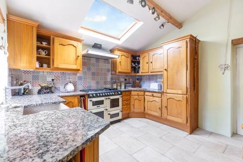 7 Priory Place, Wells, BA5 1SP