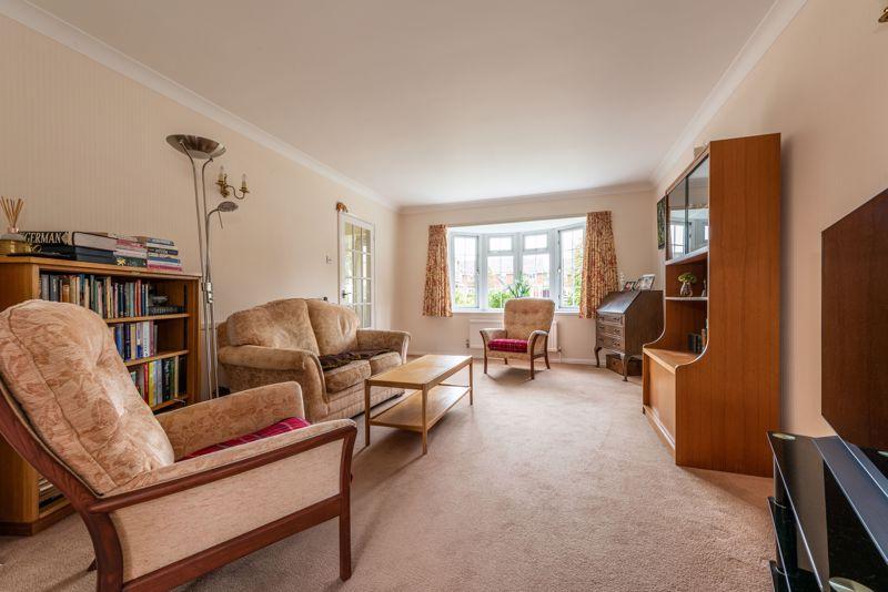 Bookham 3 bed terraced house for sale £600,000