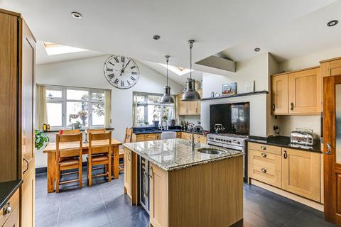 152 Whyteleafe Hill, Whyteleafe, CR3 0AF