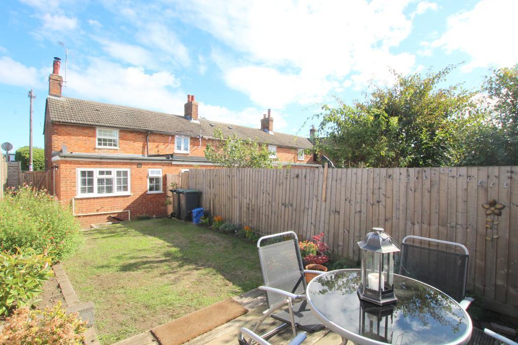 Oliver Street, Ampthill, MK45 2SA 2 bed end of terrace house £290,000