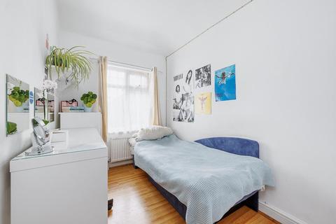 88 Beresford Avenue, London, W7 3AP