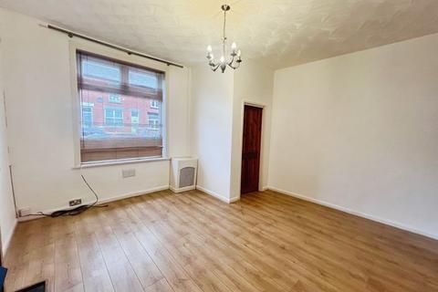 3 bedroom terraced house to rent, Carlton Street, Farnworth, Bolton
