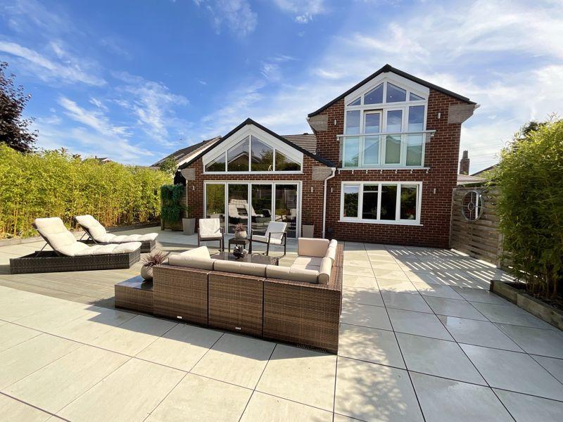 Brookhouse Lane, Bucknall 4 bed detached house £500,000