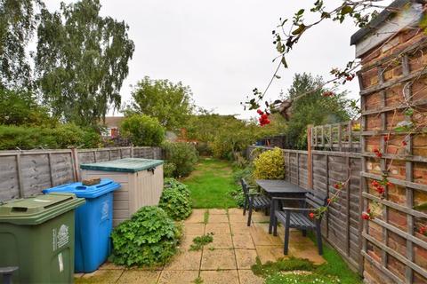 1, Helen Cottages Dedworth Road, Windsor, SL4 4JZ