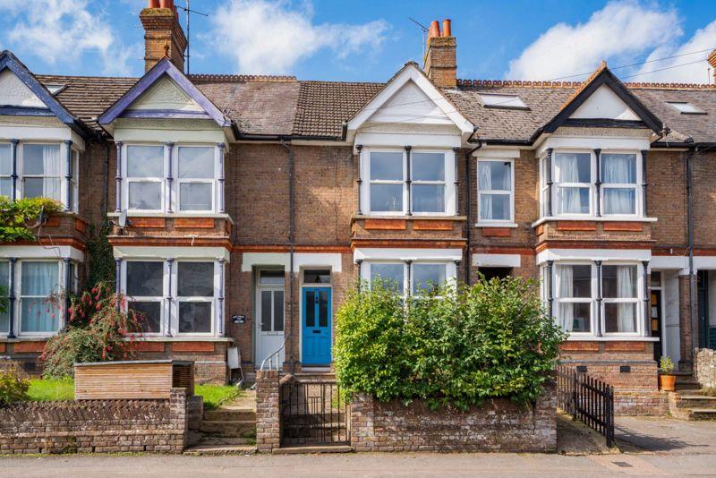 Bellingdon Road, Chesham 3 bed terraced house £475,000