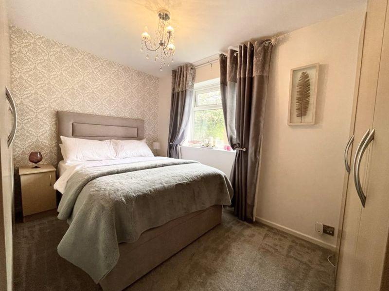 Pendlecroft Avenue, Swinton, Manchester 3 bed semidetached house £