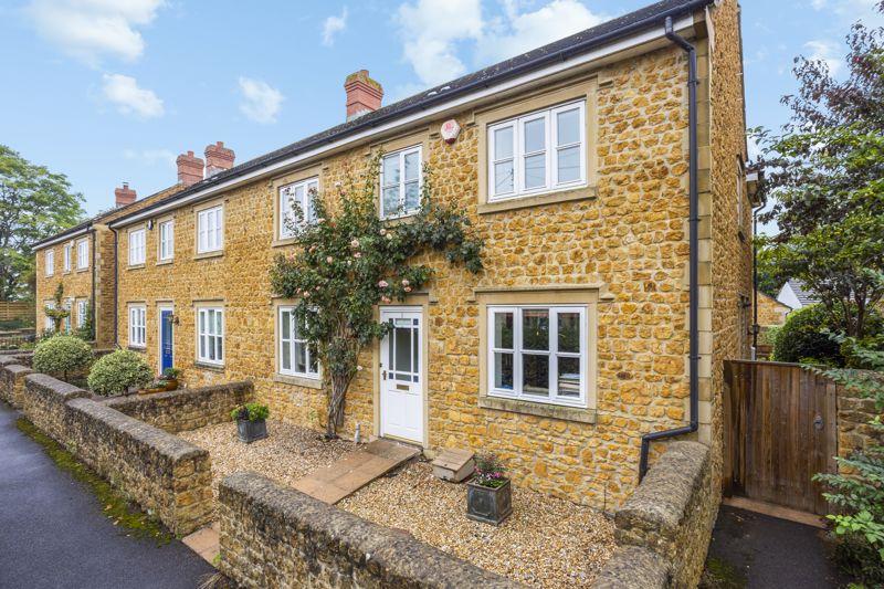 Alma Field, Castle Cary 4 bed terraced house £495,000
