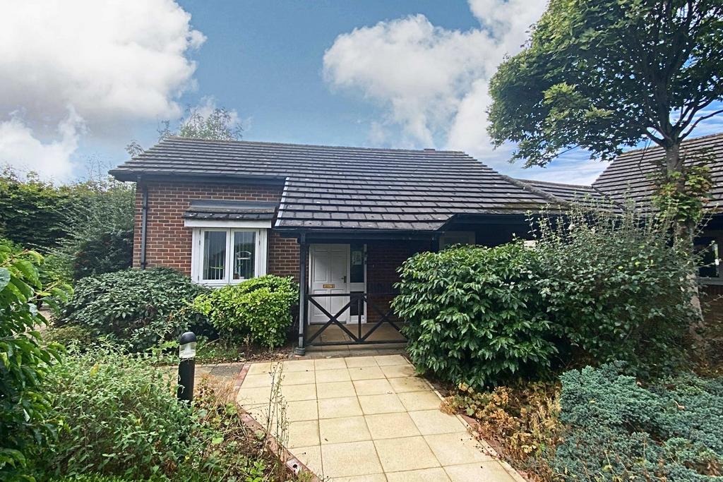 High Wych, Sawbridgeworth, CM21 1 bed apartment for sale £260,000