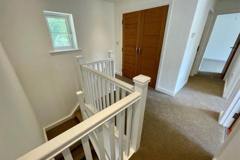 4 bedroom detached house to rent, Riverbank Cottages, Mill Lane, Grampound, TR2