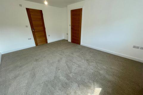 4 bedroom detached house to rent, Riverbank Cottages, Mill Lane, Grampound, TR2