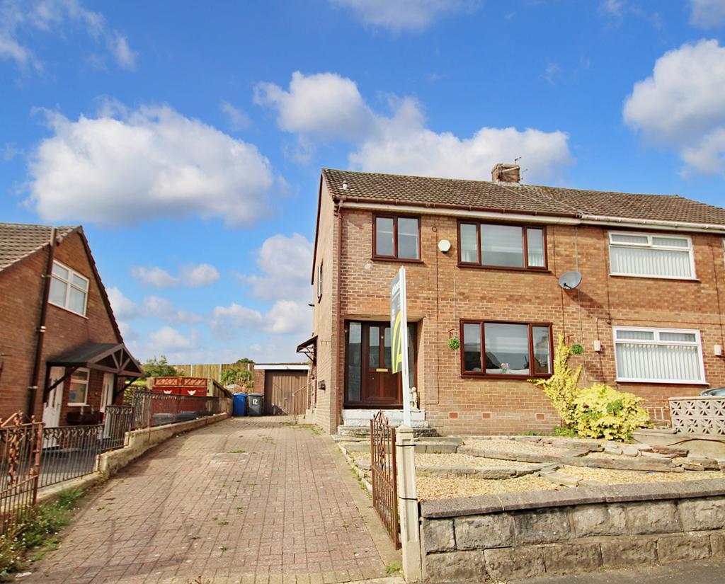 Clough Grove, AshtoninMakerfield, Wigan, WN4 3 bed semidetached