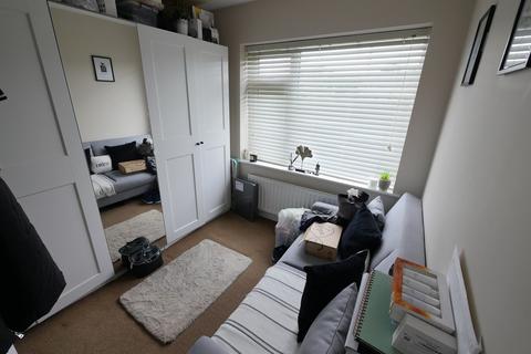 2 bedroom ground floor maisonette for sale - Chertsey Road, Ashford, TW15