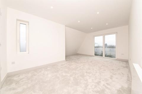 2 bedroom penthouse for sale - Ballards Lane, Finchley Central, London, N3
