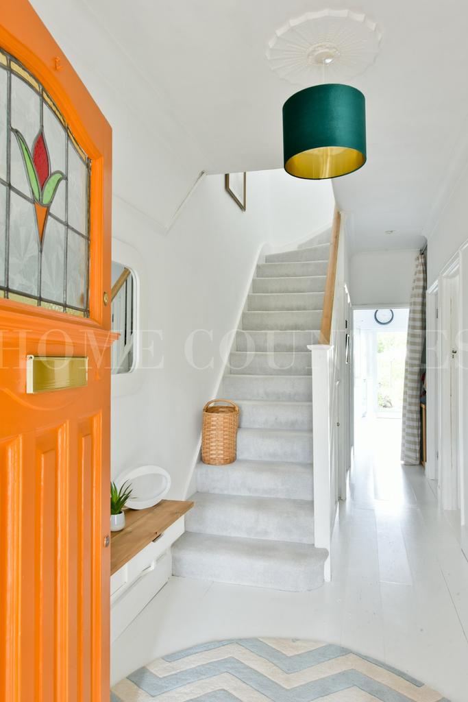 Hill Rise, Potters Bar, EN6 3 bed semidetached house £675,000