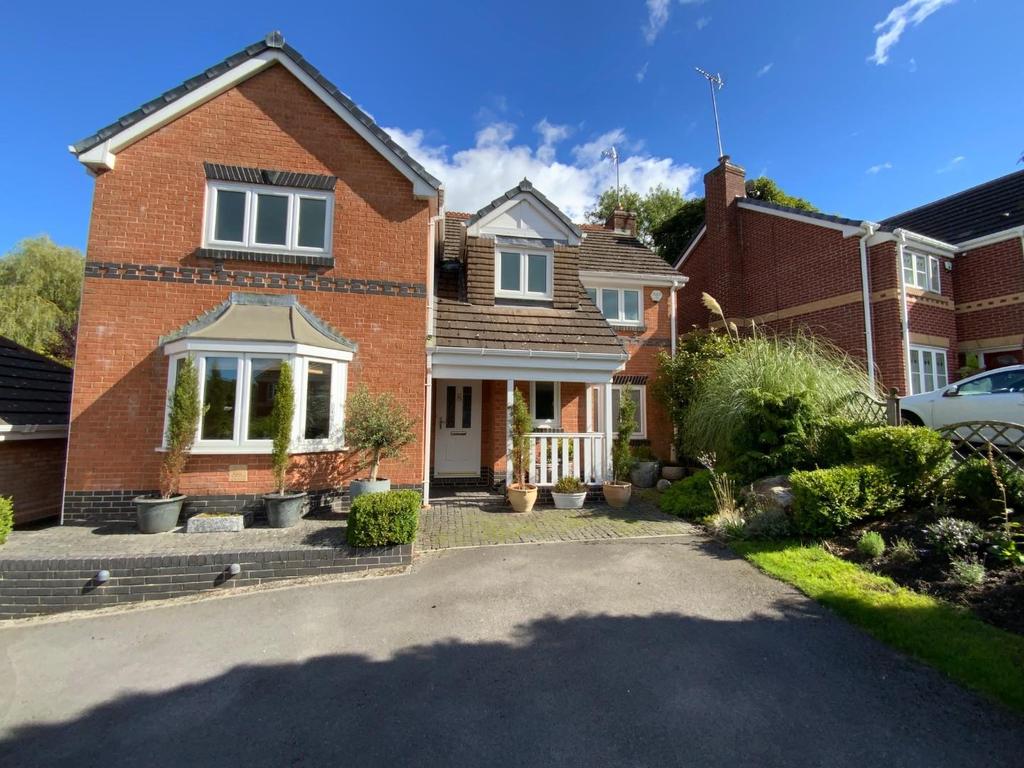 Acresbrook, Stalybridge, Greater Manchester 4 bed detached house for