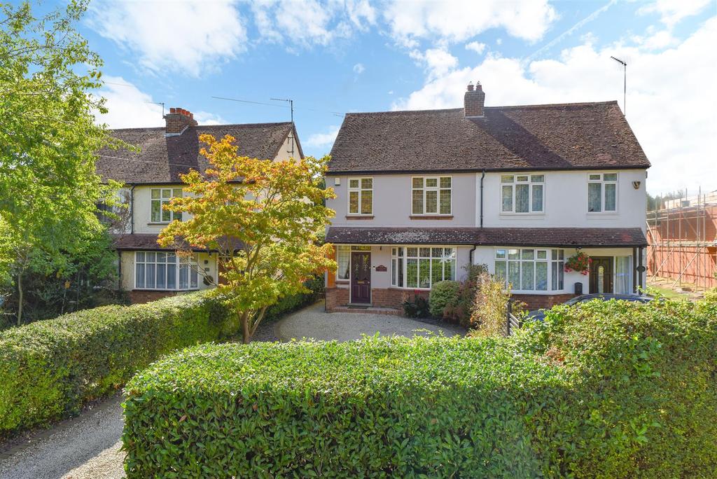 Harlestone Road, Duston, Northampton 3 bed semidetached house £375,000