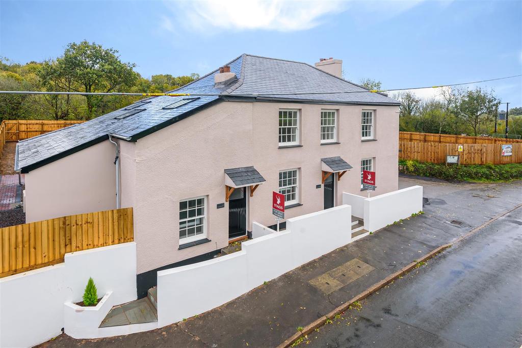 Bickington, Newton Abbot 2 bed terraced house £275,000
