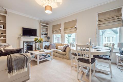 3 bedroom flat to rent, Fanthorpe Street, Putney SW15