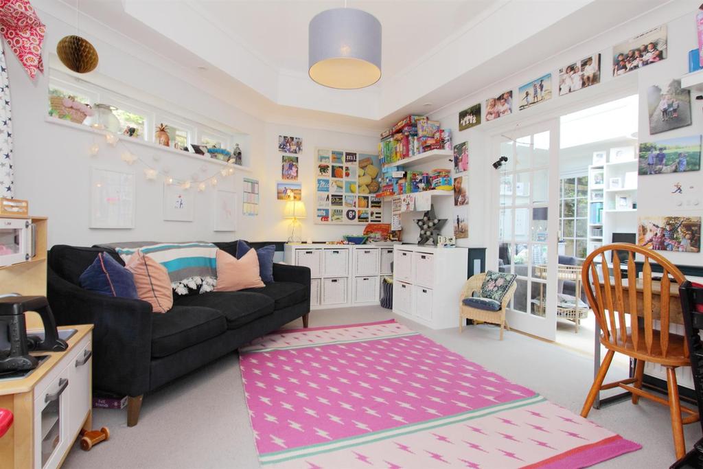 Family room.JPG