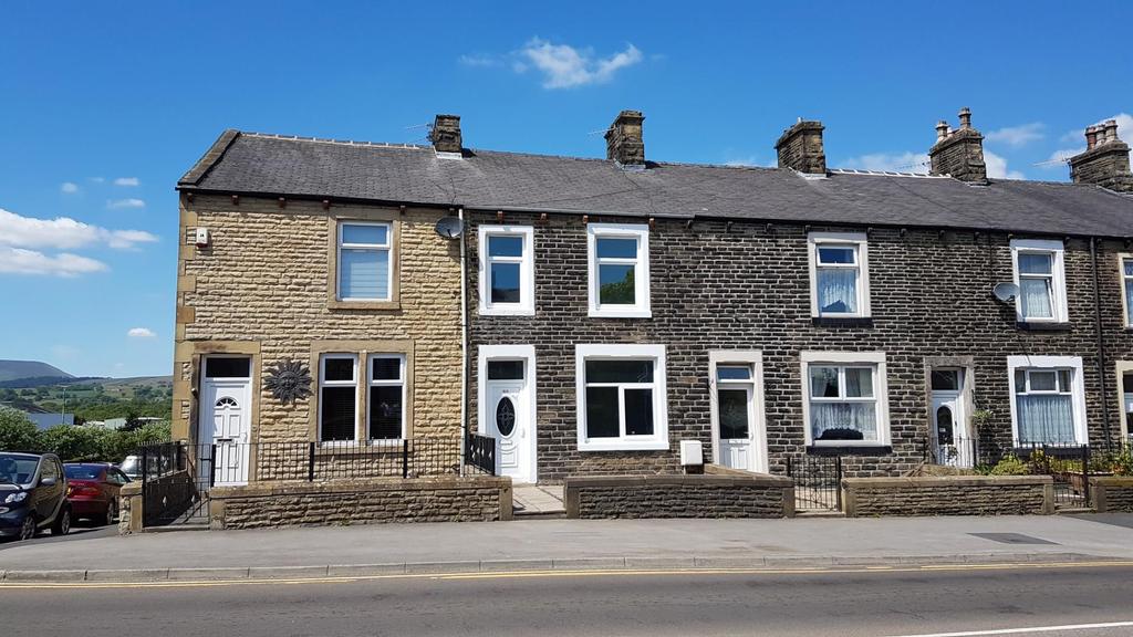 Burnley Road, Colne 3 bed terraced house £650 pcm (£150 pw)