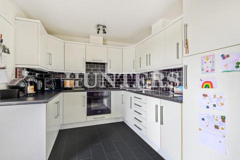 2 bedroom apartment for sale - Sycamore Court, Grenfell Avenue, Hornchurch