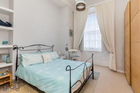 Flat 3, 14 Cavendish Place, Brighton, BN1 2HS