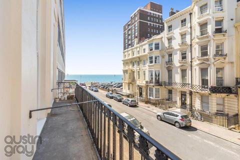Flat 3, 14 Cavendish Place, Brighton, BN1 2HS