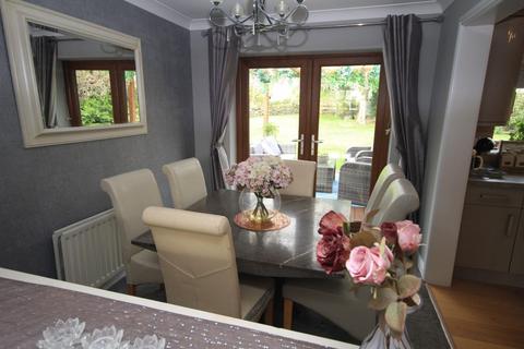 30 Coppice View, Bradford, BD10 8UF