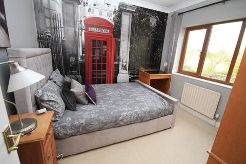 30 Coppice View, Bradford, BD10 8UF
