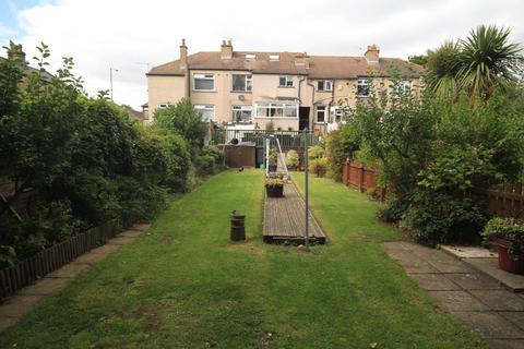 116 Harrogate Road, Bradford, BD2 3EU