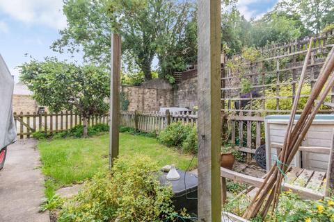 27 Grange Road, Dacre Banks, Harrogate, HG3 4HA