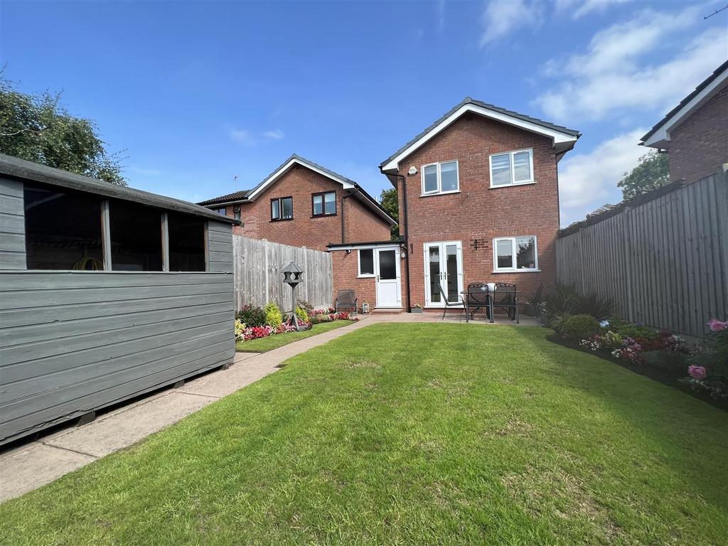 Billingham Close, Hillfield, Solihull 2 bed link detached house £425,000