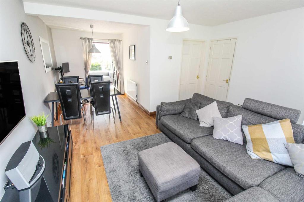 Jasmine Gardens, Oswestry 2 bed semidetached house £190,000