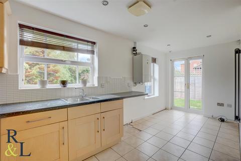 25 Maddocke Walk, Lichfield, WS13 6LT