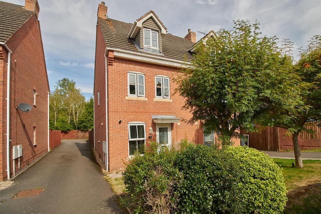 Russett Close, Barwell 3 bed semidetached house £249,999