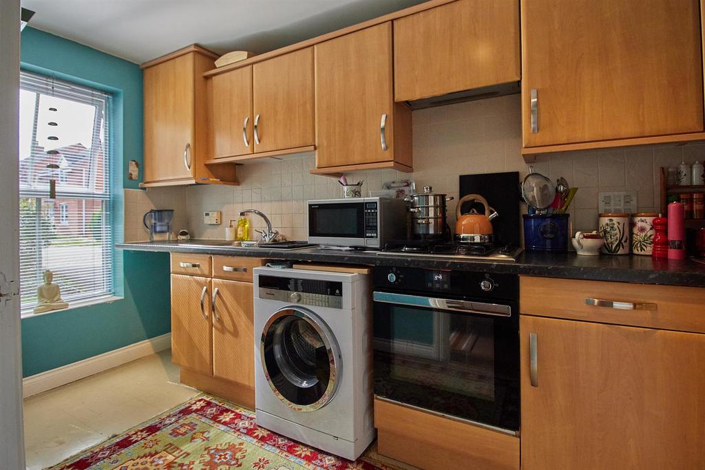 Russett Close, Barwell 3 bed semidetached house £249,999
